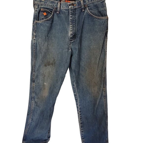 Wrangler FR Jeans Mens 34X32 Distressed HRC2 2112 Straight Leg Fire Resistant - Picture 1 of 6